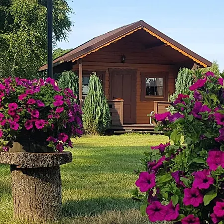 Arcada Lodge *